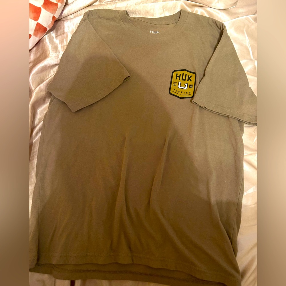 Huk Men's small Short Sleeve Tee